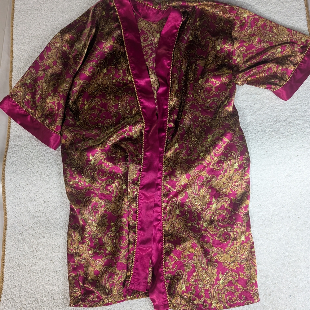 Vintage Katelyn Robe Elegant Pink and Gold Paisley One Size